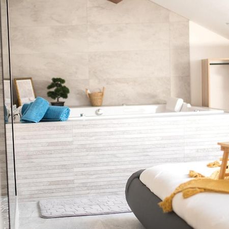 Lova Spa Saint-Etienne Eksteriør bilde